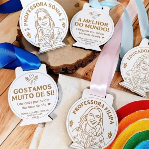 Medalha Melhor Professora em Madeira